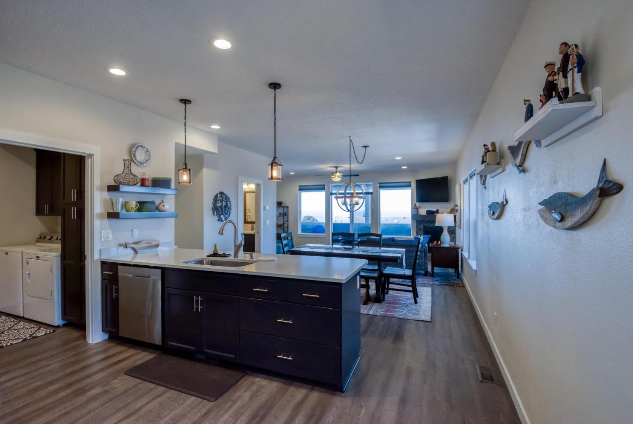 Oceanview Townhome - Pet Friendly - Sleeps 6 - King Depoe Bay Eksteriør bilde