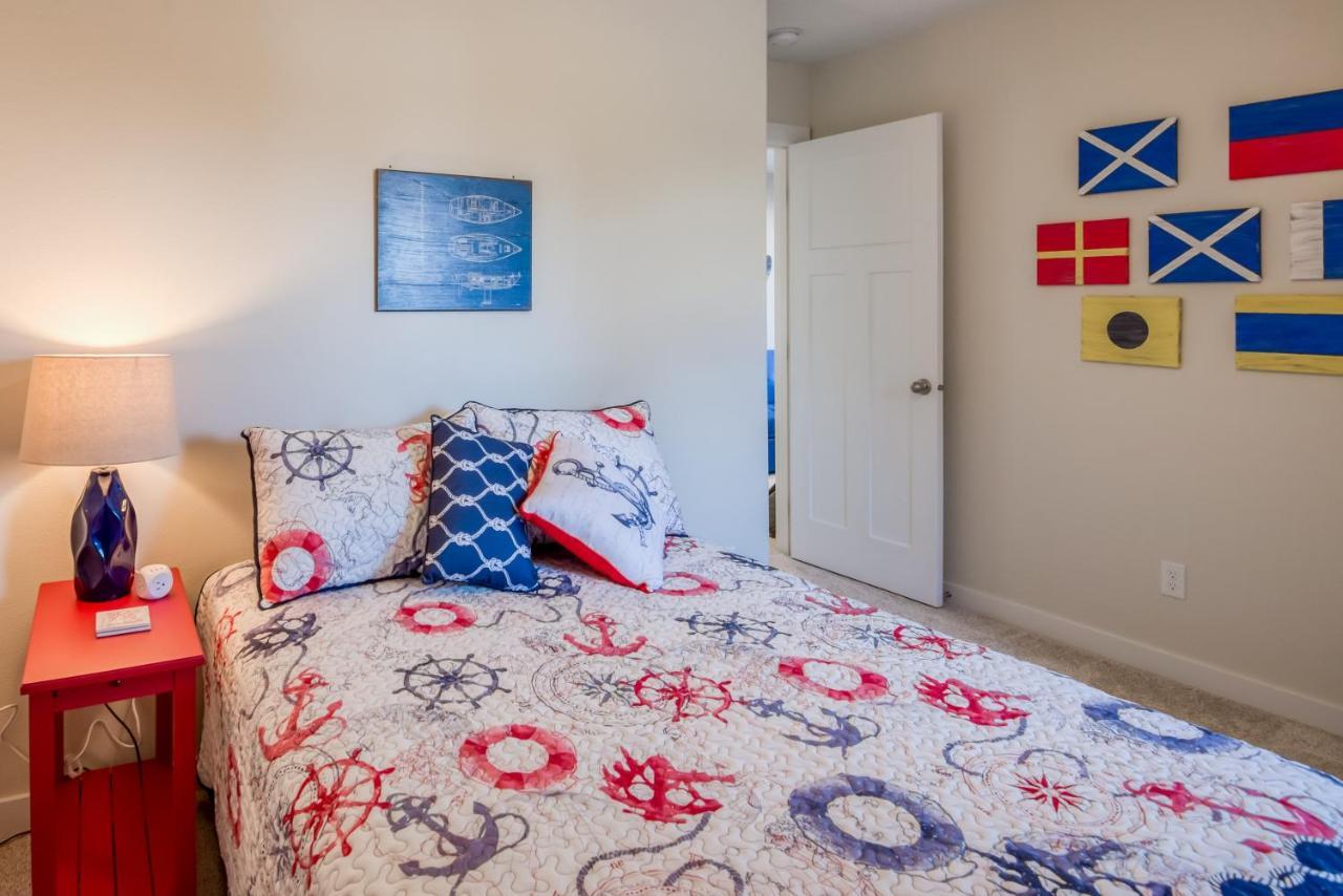 Oceanview Townhome - Pet Friendly - Sleeps 6 - King Depoe Bay Eksteriør bilde